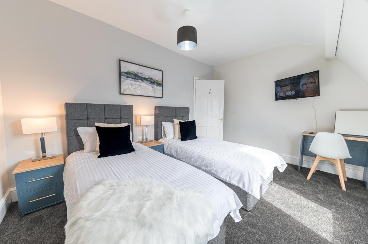 Stylish Luxury Large 4Br Kingbed Apartment Barrow-in-Furness Exterior photo